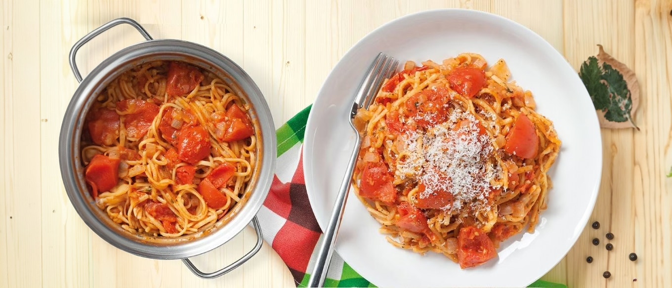 One Pot Spicy Arrabbiata Linguine