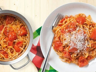 One Pot Spicy Arrabbiata Linguine